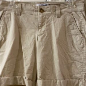 Old Navy - 7” Cuffed Old Navy Size 2